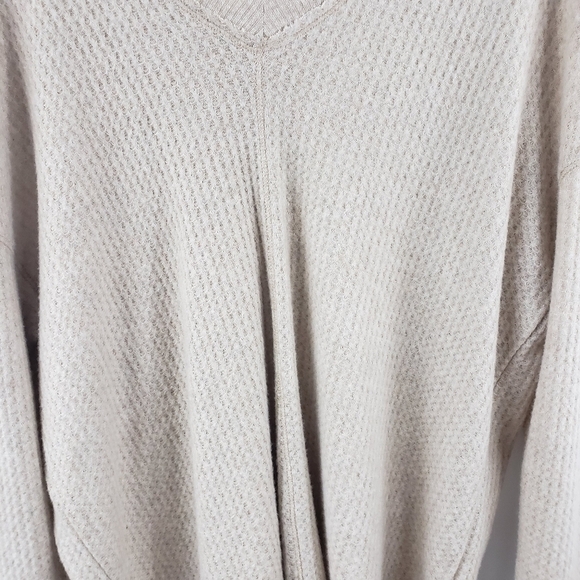 Project Social T Thermal V-neck Sweater - Picture 9 of 10